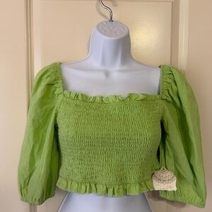 Altar'd State Smocked Crop Top w/Puff Sleeves size Large